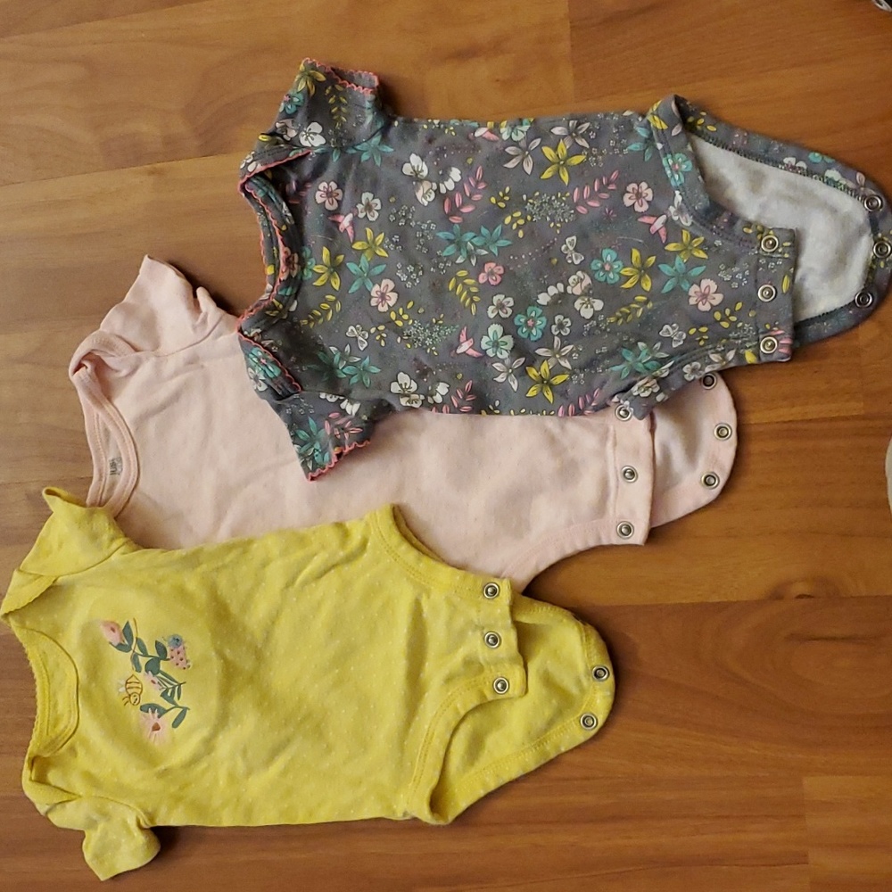 3 Baby Floral Bodysuits